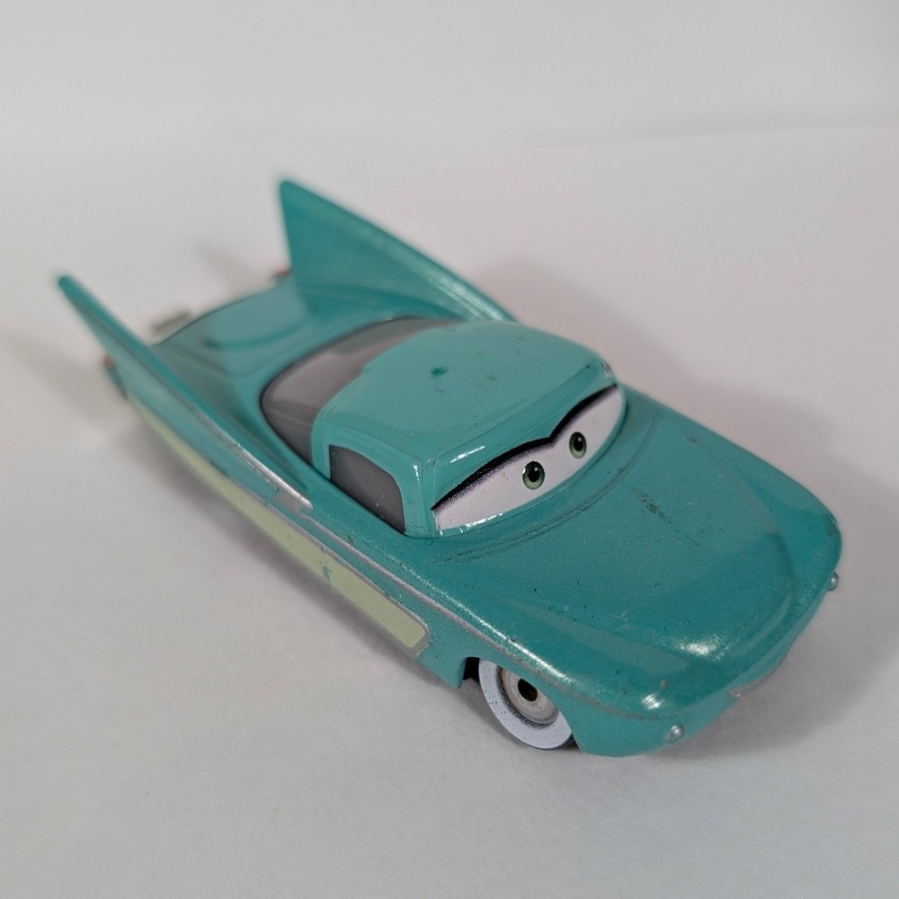 Disney Pixar Cars Flo Diecast Blue Green Radiator Springs 1:55 Scale Mattel Toy